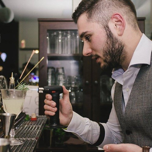 Da Ravello a Rimini: barman Fernando Schiavo in finale al contest San Carlo per miglior aperitivo italiano