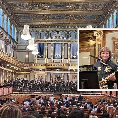 Giuseppe Mansi di Ravello con la "Sonora Junior Sax" conquista il secondo posto al Concorso Mondiale per Orchestre Giovanili 