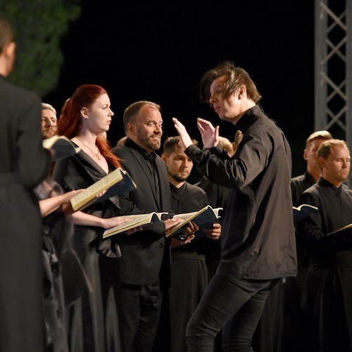 Il Ravello Festival attende il ritorno di Teodor Currentzis: 19 agosto il concerto all’Auditorium Oscar Niemeyer