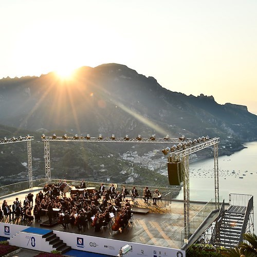 L’alba in musica di Ravello, emozioni e magia di un concerto diventato rito /FOTO e VIDEO