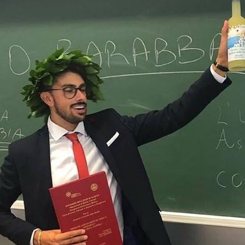 Per Francesco Mansi laurea in Economia e Management con tesi sul limoncello di Ravello