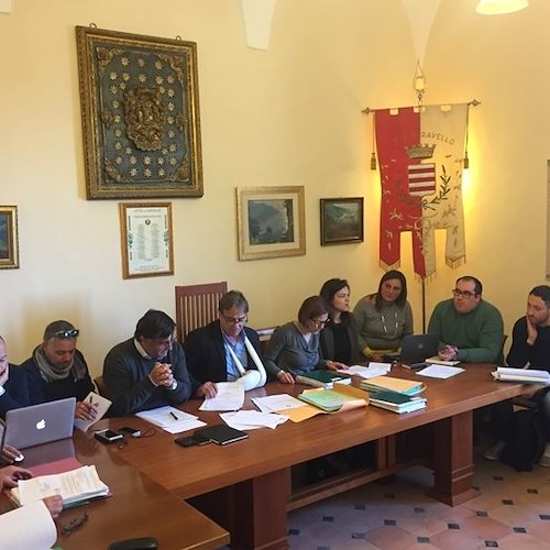 Ravello, 3 aprile Consiglio comunale su bilancio previsionale. Si discutono opere pubbliche e tariffe rifiuti