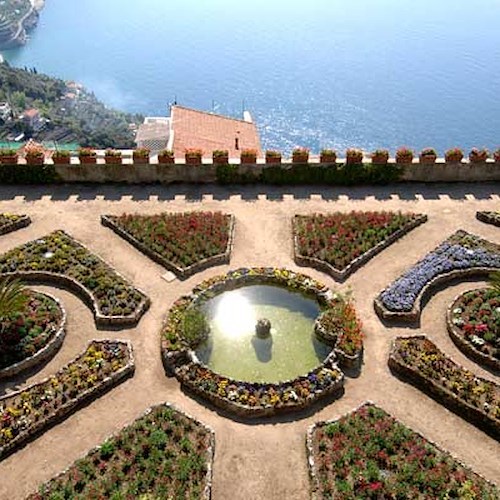 Ravello, a Villa Rufolo tradizionale incontro con le guide turistiche