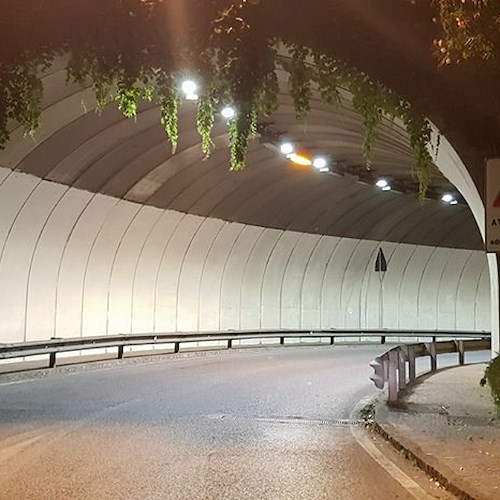 Ravello, ecco la nuova illuminazione per il tunnel grande [FOTO]