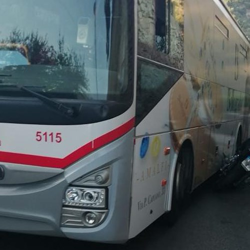 Ravello. Incidente in località Civita: motociclista finisce contro bus di linea