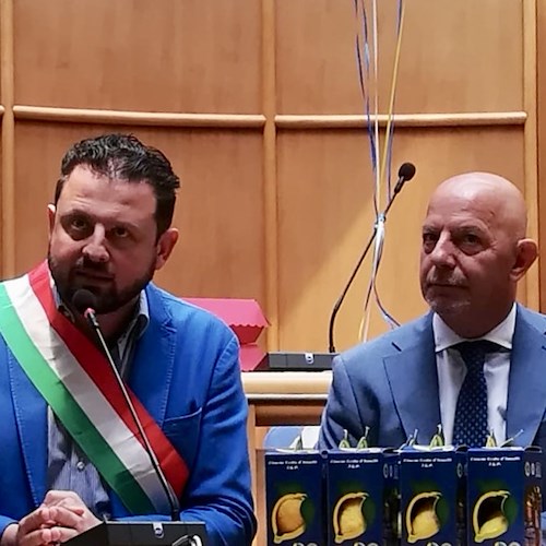 Ravello, Nicola Amato va in pensione. Festa al Comune di Mugnano di Napoli