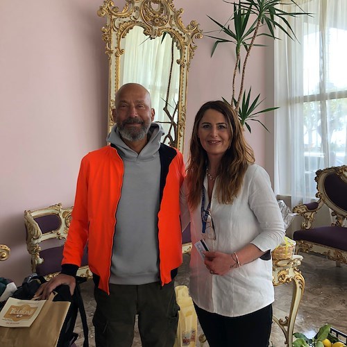 Relax a Maiori per Gianluca Vialli: «Ogni volta un'accoglienza calorosa. La Costiera Amalfitana è straordinaria»