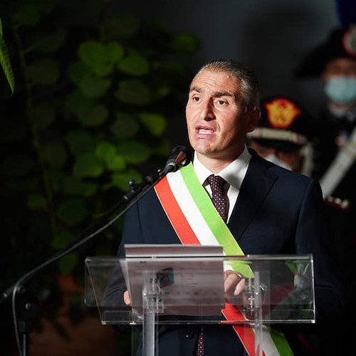 Sindaco di Scala positivo al Covid: «Io e la mia famiglia stiamo bene»