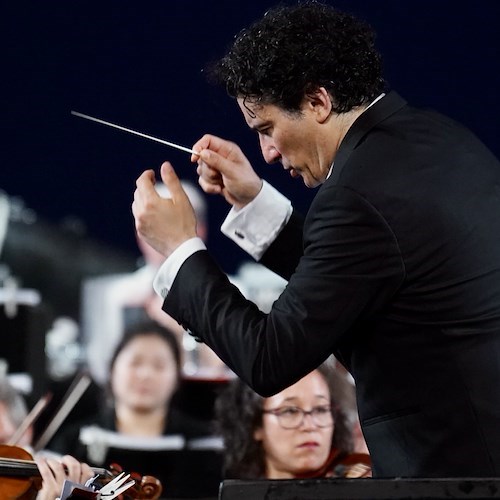 Alain Altinoglu dirige la Frankfurt Radio Symphony a Ravello<br />&copy; Kidea - R. Caramiello