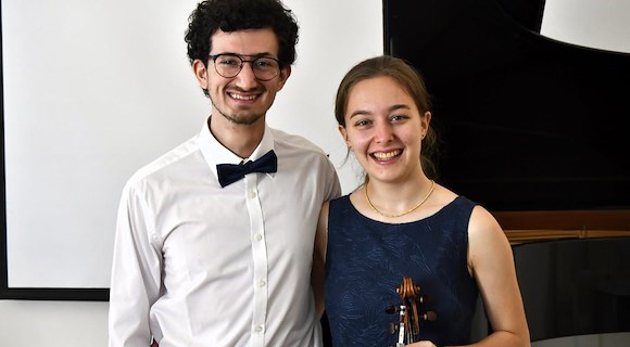 Ravello, il duo Amendola-Borghese protagonista del "Salotto musicale di Nevile Reid" a Villa Rufolo 